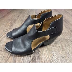 Natural Soul Sandals Shoes 8M Devote Ankle Strap Black Faux Leather Peep Toe
